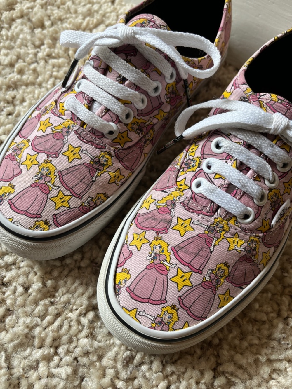 Vans Princess Peach Print Sneakers - Picture 2 of 8